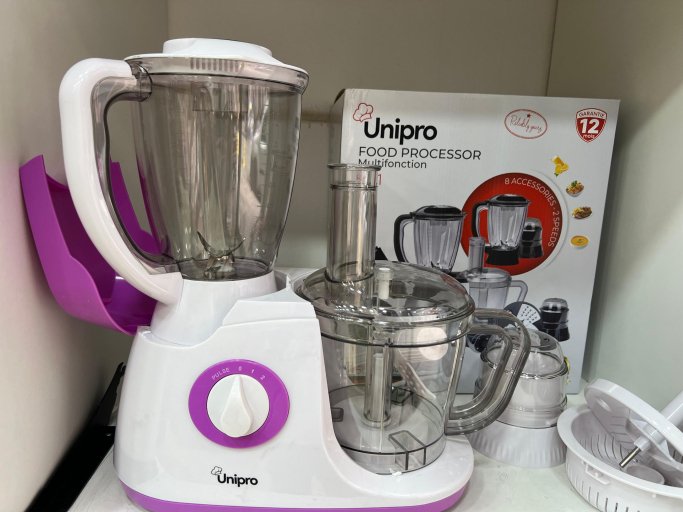 ROBOT MULTIFUNCTION 8 EN 1 600 W