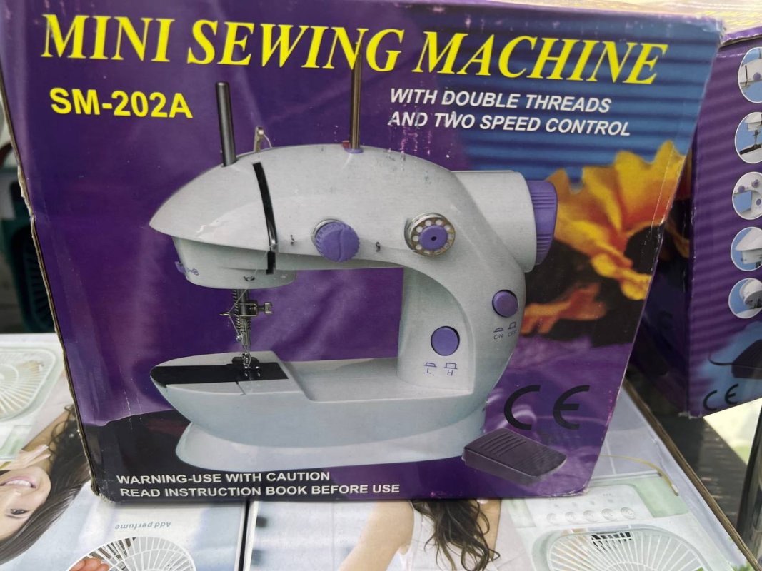 ماكنة الخياطة المتنقلة Mini Sewing Machine