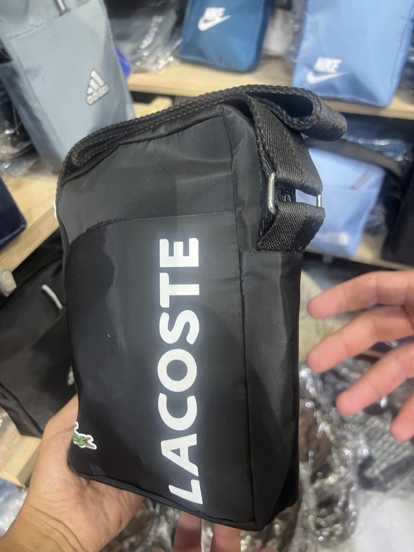 🎒 Sacoche Lacoste 🐊